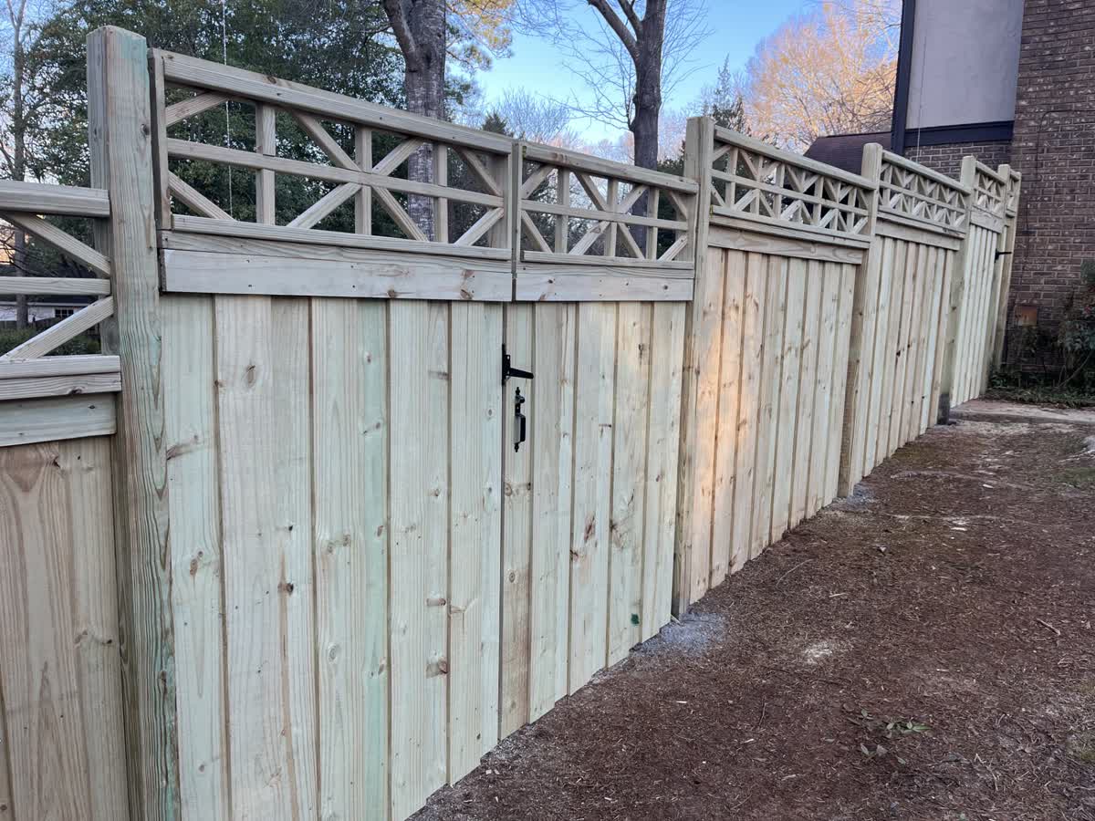 Farm fence installation company in Athens Georgia